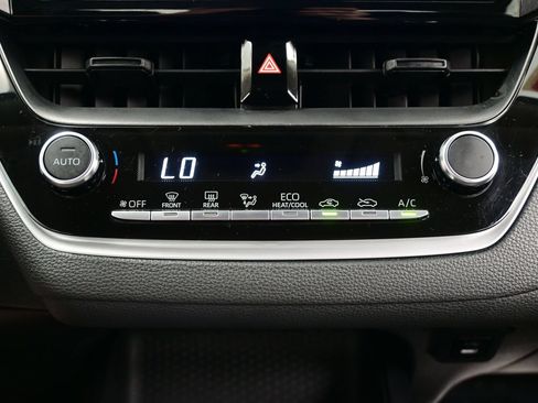 Used 2024 Toyota Corolla LE FWD image 19
