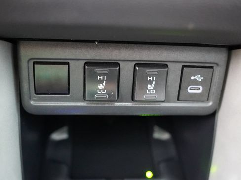 Used 2024 Toyota Corolla Cross XLE w/ Convenience Package AWD/4WD image 27
