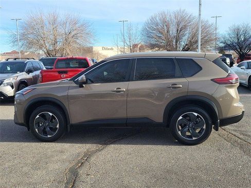 Certified 2025 Nissan Rogue SV w/ SV Premium Package image 7