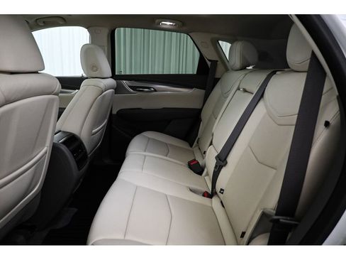 Used 2020 Cadillac XT5 Premium Luxury AWD/4WD image 27