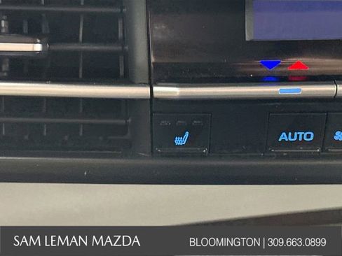 Used 2021 Toyota Sienna XLE w/ XLE Plus Package image 20