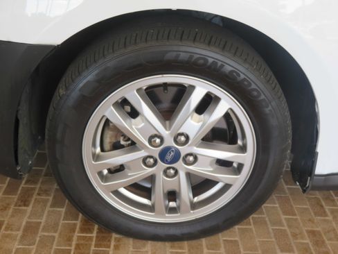 Used 2019 Ford Transit Connect XL FWD image 7