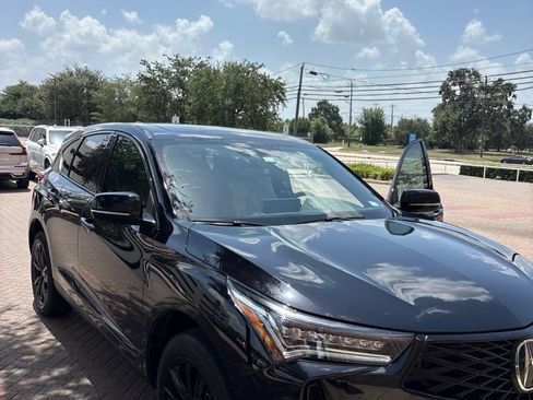 Used 2025 Acura RDX SH-AWD image 15