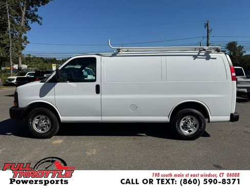 Used 2015 Chevrolet Express 3500 image 6