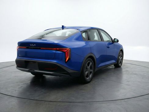 Used 2025 Kia K4 LXS image 9