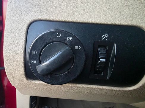 Used 2006 Ford Mustang GT Premium image 37