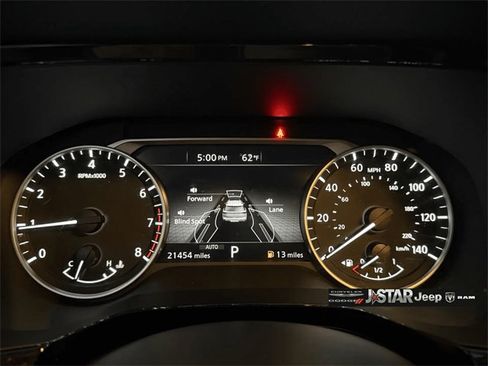 Used 2024 Nissan Pathfinder Rock Creek image 11