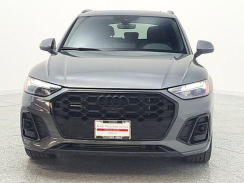 Used 2023 Audi Q5 e Premium Plus w/ Premium Plus Package image 2
