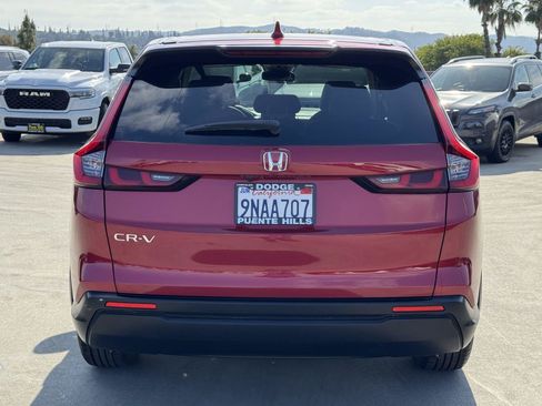 Used 2025 Honda CR-V EX image 5