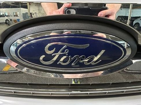 Used 2019 Ford F150 XLT w/ Equipment Group 301A Mid AWD/4WD image 9