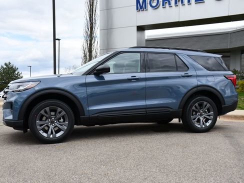 Used 2026 Ford Explorer Active w/ Active Comfort Package AWD/4WD image 2