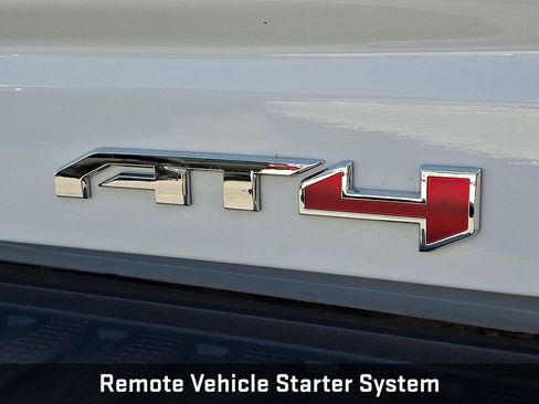 Used 2025 GMC Sierra 2500 AT4 AWD/4WD image 23