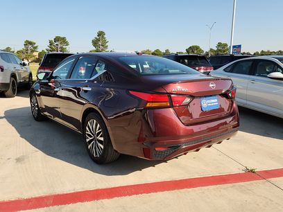 Used 2025 Nissan Altima 2.5 SV