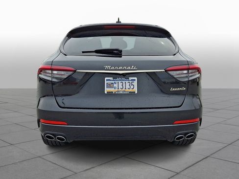 Used 2024 Maserati Levante GT Ultima image 5