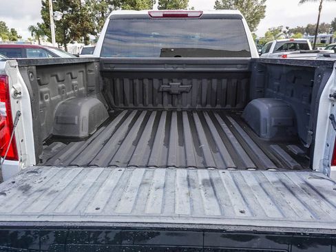 Used 2022 Chevrolet Silverado 1500 RST AWD/4WD image 25