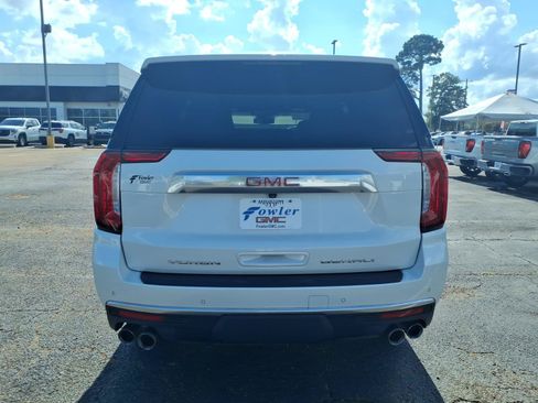 Used 2023 GMC Yukon Denali RWD image 4