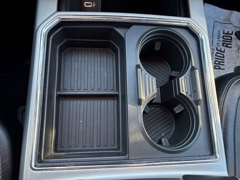 Used 2017 Ford F250 Lariat w/ Chrome Package image 24