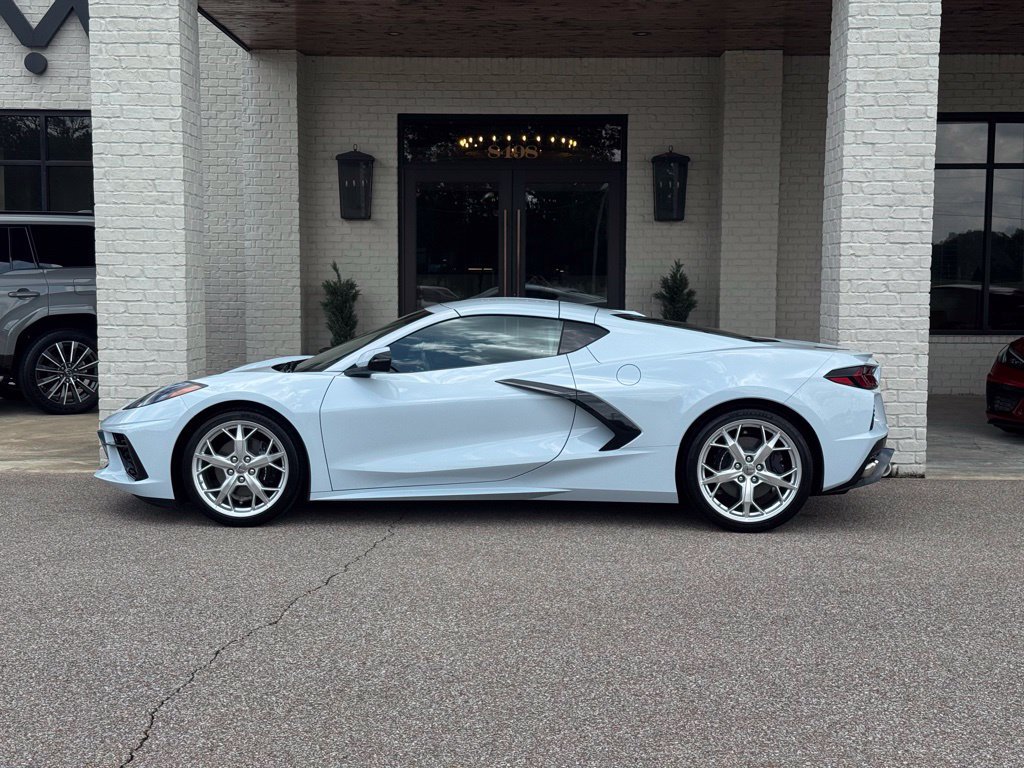 Used 2022 Chevrolet Corvette Stingray Preferred Cpe w/ Battery Protection Package RWD image 6