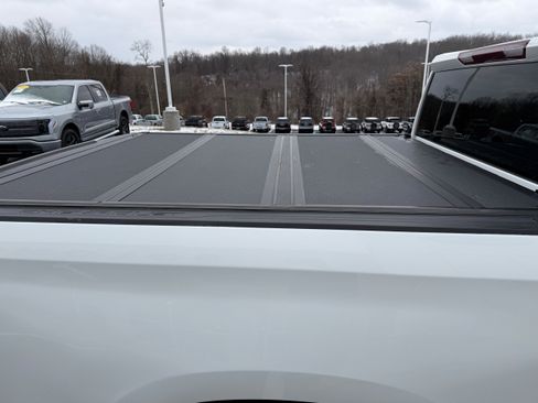 Used 2022 Chevrolet Silverado 1500 LT w/ Z71 Off-Road Package image 14