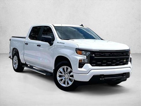 Used 2025 Chevrolet Silverado 1500 Custom RWD image 12