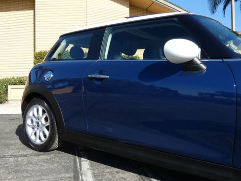 Used 2015 MINI Cooper S image 7