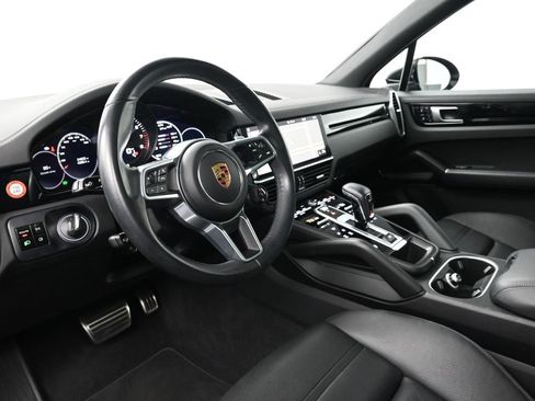 Used 2021 Porsche Cayenne S image 4