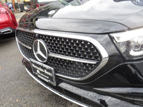 Used 2025 Mercedes-Benz E 350 4MATIC Sedan image 23