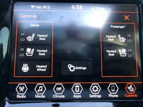 Used 2020 Jeep Compass Limited w/ Safety & Security Group image 17