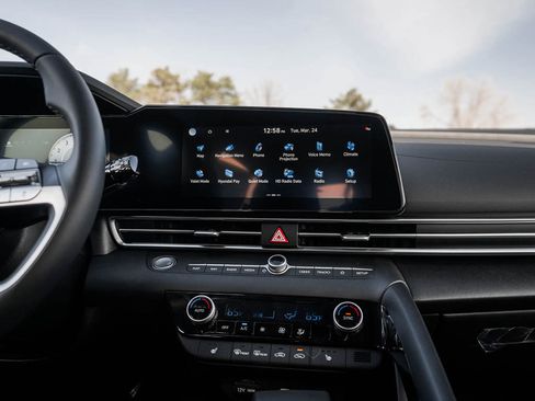 New 2026 Hyundai Elantra Limited image 14