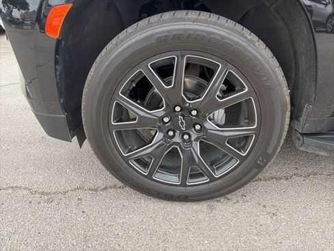 Used 2023 Chevrolet Tahoe LT w/ LT Signature Package image 13