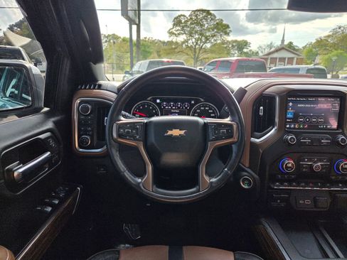 Used 2019 Chevrolet Silverado 1500 High Country AWD/4WD image 22