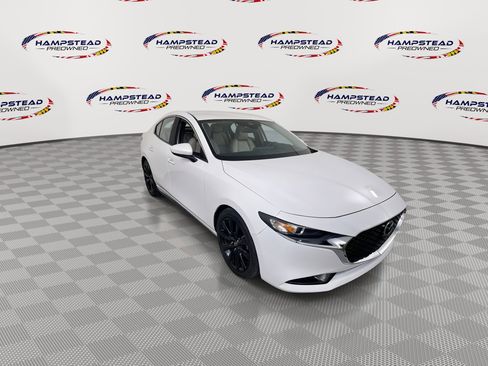 Used 2019 MAZDA MAZDA3 w/Select Pkg image 2