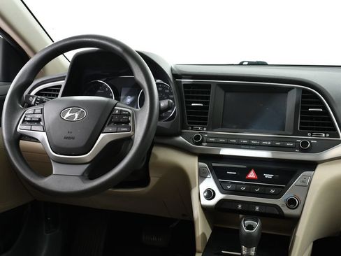 Used 2018 Hyundai Elantra SEL w/ Cargo Package FWD image 8