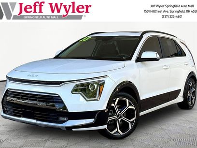 Used 2023 Kia Niro EX Touring