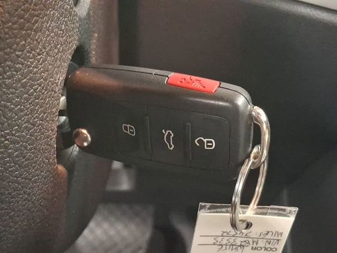 Used 2015 Volkswagen Beetle 1.8T image 19