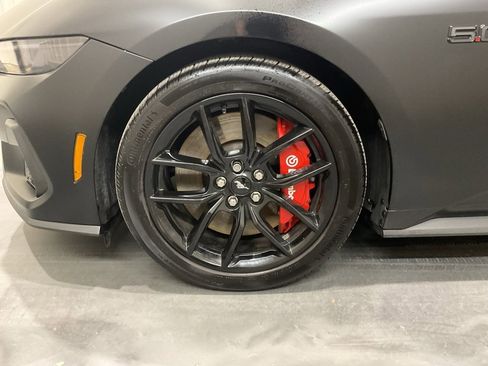 Used 2025 Ford Mustang GT Premium image 6