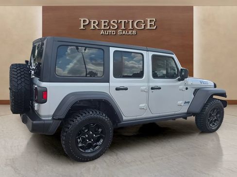 Used 2023 Jeep Wrangler Unlimited AWD/4WD image 7