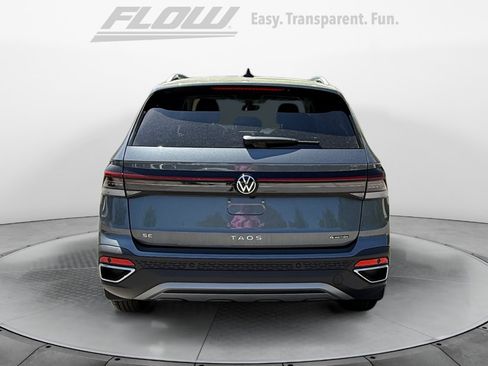 New 2026 Volkswagen Taos SE AWD/4WD image 6