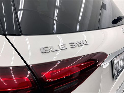 Certified 2024 Mercedes-Benz GLE 350 4MATIC image 32