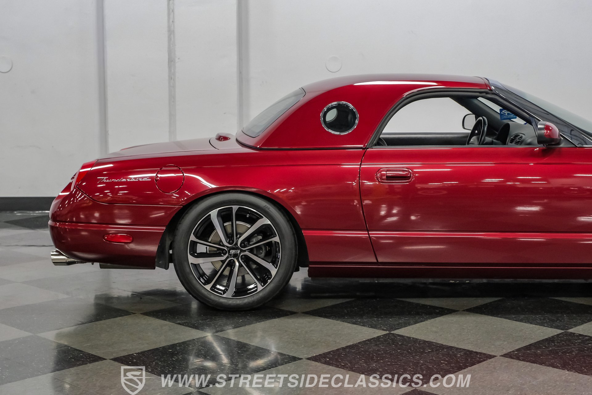 Used 2004 Ford Thunderbird RWD image 33