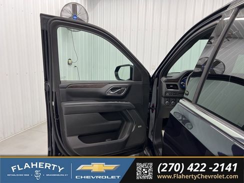 Used 2023 Chevrolet Tahoe LT w/ Luxury Package AWD/4WD image 8