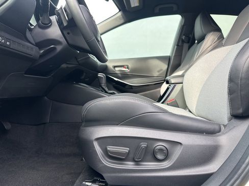 Certified 2023 Toyota Corolla XSE image 25