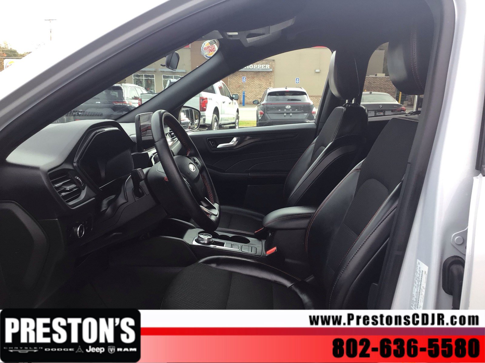 Used 2025 Ford Escape ST-Line Select AWD/4WD image 11