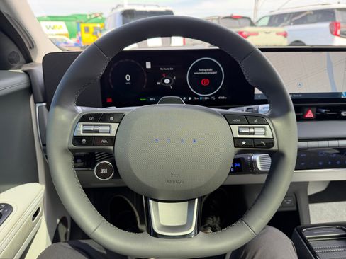 Used 2025 Hyundai Ioniq 5 Limited image 9