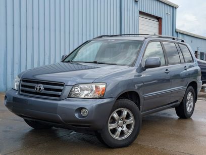 Used 2004 Toyota Highlander 2WD V6