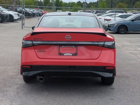 New 2026 Nissan Sentra SR w/ Floor Mat Package FWD image 5