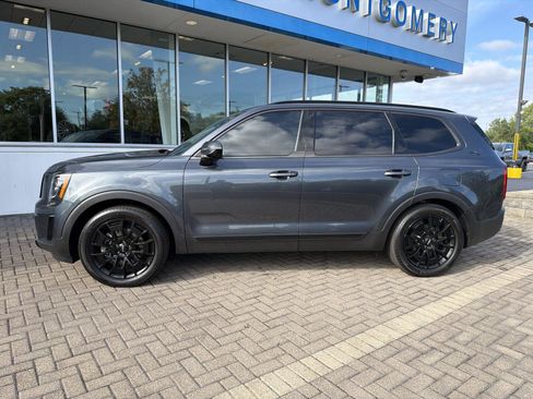 Used 2022 Kia Telluride SX w/ SX Prestige Package AWD/4WD image 2