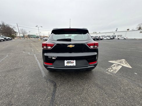 Used 2023 Chevrolet TrailBlazer LS image 33