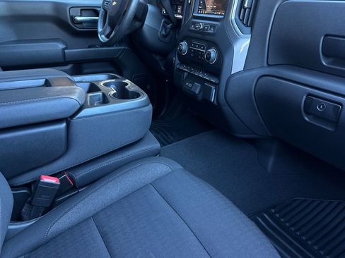 Certified 2022 Chevrolet Silverado 1500 Custom w/ LPO, Dark Essentials Package image 17