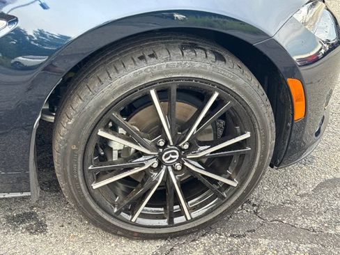 Used 2025 MAZDA MX-5 Miata Grand Touring RWD image 30